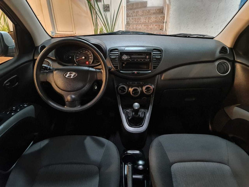 Dodge I10 Premium