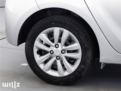 Imagem 11 de 17 de Hyundai Hb20 1.6 Comfort Plus 16v Flex 4p Manual