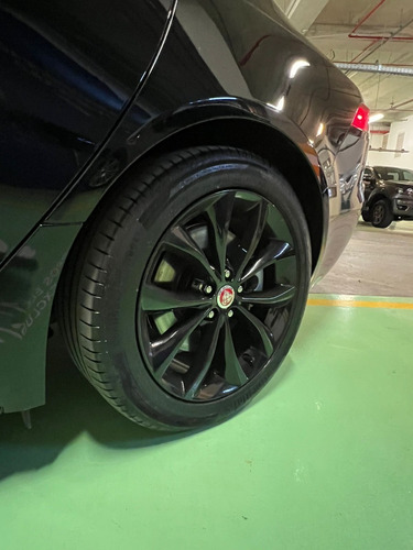 Imagem 4 de 12 de Jaguar Xf - 2016/2017 2.0 R-sport Turbocharged Gasolina