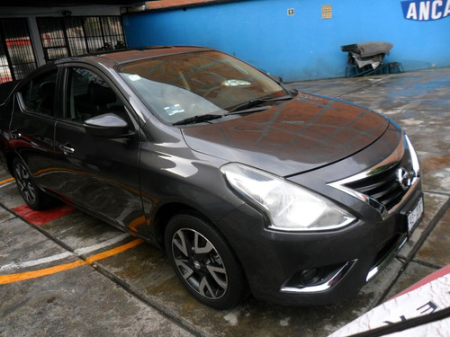 Nissan Versa 1.6 Exclusive Navi At