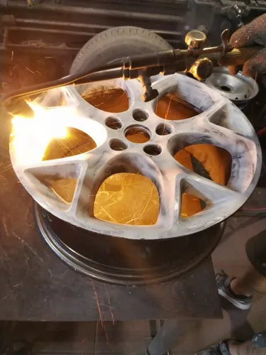 Reparación Y Pintura De Llantas