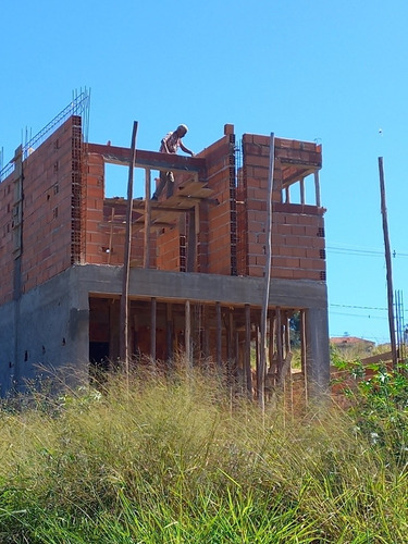 Terreno Com Obra Adiantada Loteamento Vivejo Atibaia 187m2