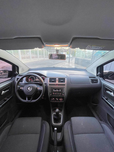 Imagen 10 de 23 de Volkswagen Suran 2019 1.6 Comfortline 101cv