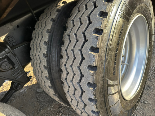 Vw 24-280 Ano 2013 Leito No Baú De 11.5 M - Filé
