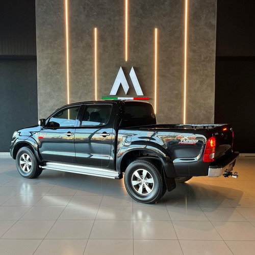 Toyota Hilux CD SRV D4-D 4x4 3.0 TDI Diesel Aut