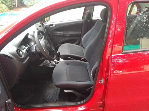 Volkswagen Voyage 1.6 Comfortline 101cv 2014