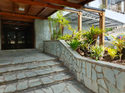 Apartamento En Alquiler En Terrazas Del Club Hipico Remodelado Y Amoblado Cerca Del Cc Terraz Plaza Con Hermosa Vista