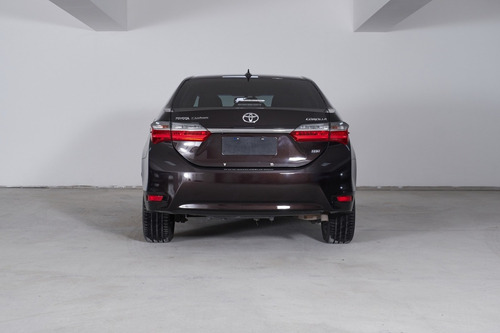Imagen 4 de 12 de Toyota 2017 Corolla 1.8 Se-g L/17 Cvt