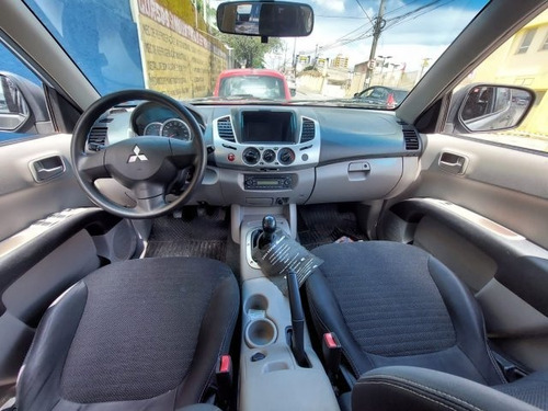 Imagem 3 de 8 de L200 2.4 Hls 4x2 Cd 16v Flex 4p Manual