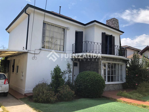 Casa En Venta De 3 Dorm. En Las Condes