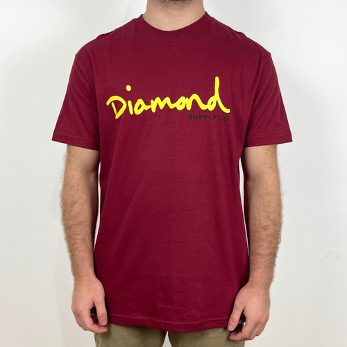 Camiseta Diamond Og Script Vermelho