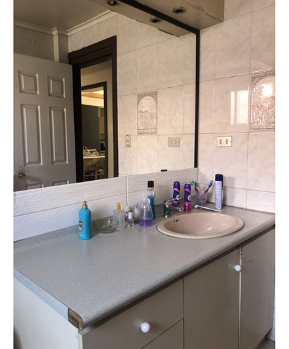 Vende 2 Casas Total 6 Dorm, 3 Baños, 2 Cuadras Metro El Bosq