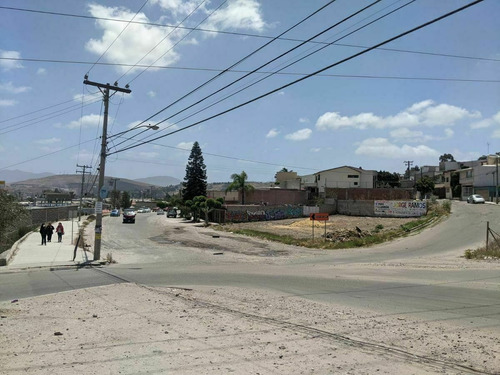 Imagen 12 de 19 de Jardines De La Presa La Mesa
