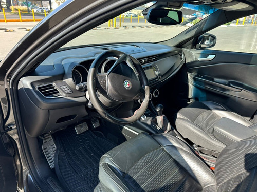 Alfa Romeo Giulietta 1.8 Quadrifoglio Verde Ddct At