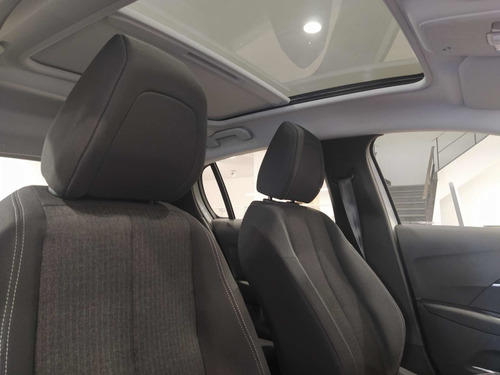 Imagen 8 de 9 de Peugeot 208 1.6l Allure