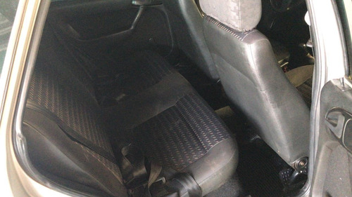 Volkswagen Gol 1.6 Prata 2004