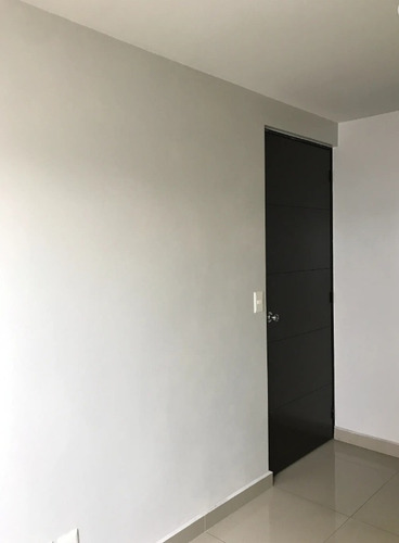 Departamento En Calz. De La Viga. M.a.