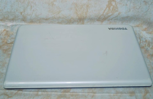 Laptop Toshiba Satélite C50 Blanca (Usado)