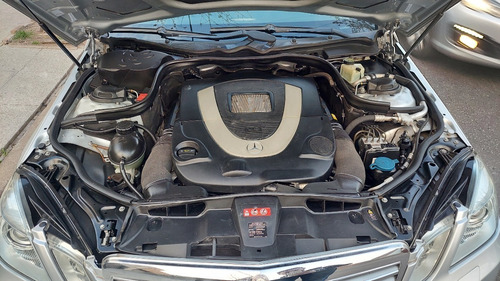 Imagen 7 de 8 de Mercedes Benz E500 V8
