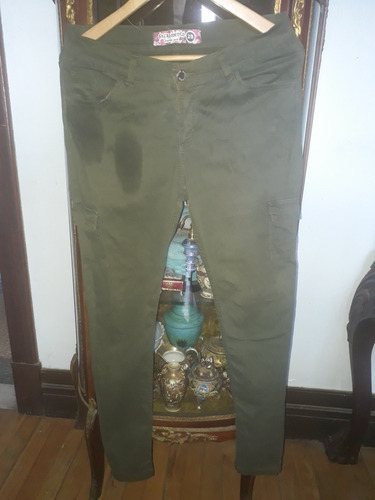 Pantalón Cargo D Dama Talle 29 Sacramento Elastizado(mancha)