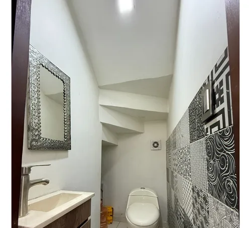 Casa En Venta Col. Villa De Cortés