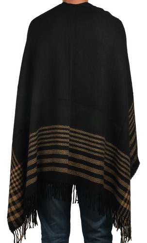 Imagen 3 de 4 de Ruana Poncho Mantón Hombre Escocés Cuadros Kilt