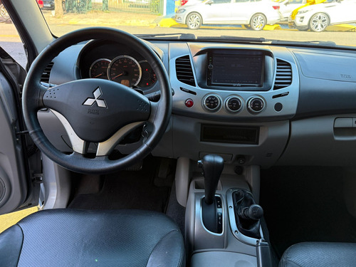 Mitsubishi L200 SPORTERO Mitsubishi L200 Triton Sport L 200 HPE 4x4 3.5 V6 (flex) (cab. dupla) (aut)