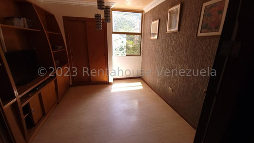 Apartamento En Venta. Montalban Ii. 24-10011