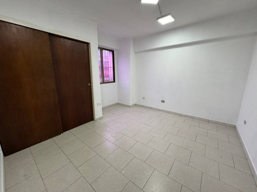 En Alquiler Apartamento Urb San Isidro Maracay Código 267284