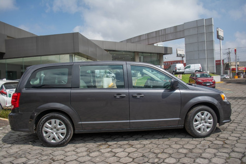 Imagen 6 de 15 de Dodge Grand Caravan 2019
