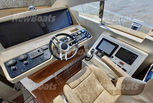 Imagem 5 de 12 de Lancha Schaefer Phantom 62 2012 Ñ Intermarine, Ñ Azimut