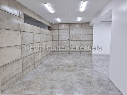Local Comercial A Estrenar, Posibilidad De Taller Mecanico O Consecionario___ Rahml ___ 25-23608