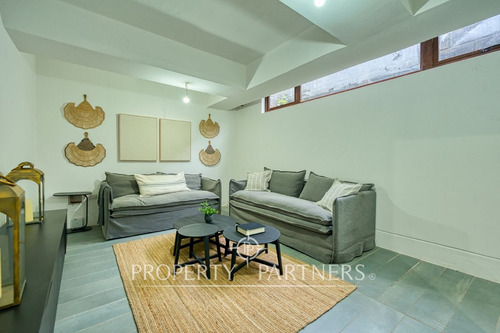 Cómodo Townhouse, Con Excelente Ubicación