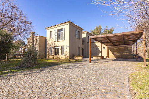 Venta Casa Solida Buenos Materiales En Estancias Del Pilar