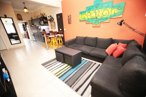 Imagen 12 de 30 de Venta Casa 4 Amb Hurlingham Quincho Parque Cochera