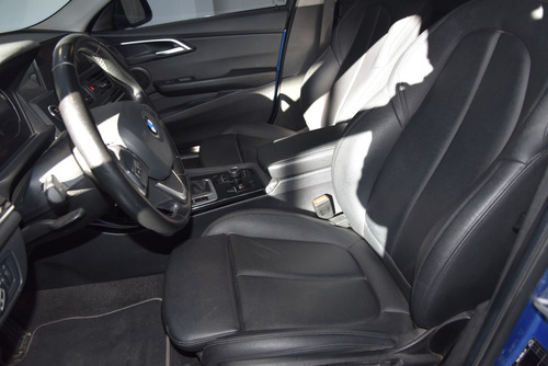 Imagen 7 de 8 de Bmw Serie 1 2019 1.5 Sedán 118i Sport Line L3 At