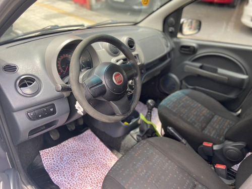 Imagem 6 de 9 de Fiat Uno 2014 1.0 Vivace Flex 5p