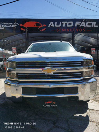 Chevrolet Silverado HD CREW CAB 2 CABINA 6.039LTS