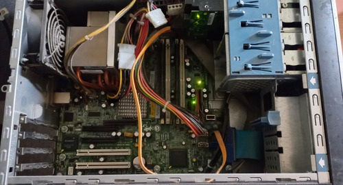 Servidor Hp Proliant Ml110 Intel Pentium D 3.00ghz (Usado)
