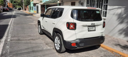 Jeep Renegade 1.8 Sport 4x2 At