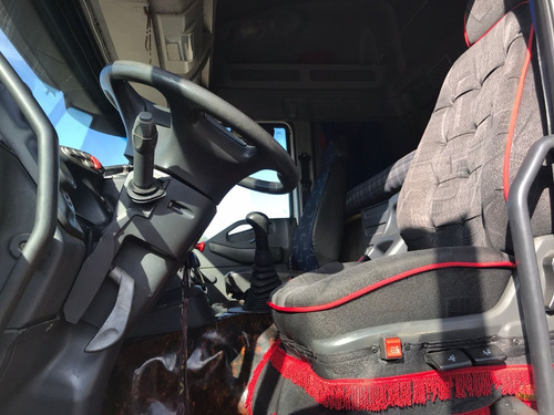 Imagem 5 de 13 de Iveco/stralis 570s38t