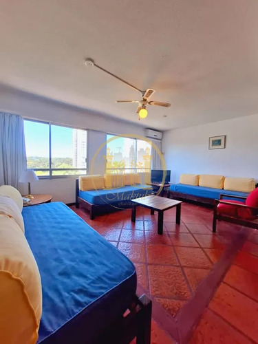    Alquilo Apartamento, 1 Dormitorio, 1 Baño, Piscina Climatizada, Mansa, Punta Del Este, Maldonado. 
