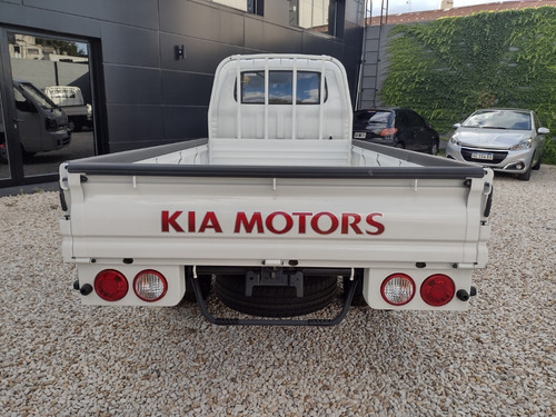 Kía K/2500 Con Caja Okm
