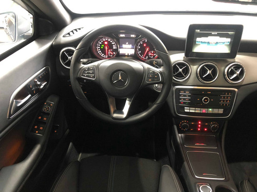 Mercedes-benz Cla 200 1.6 Cgi Flex 7g-dct