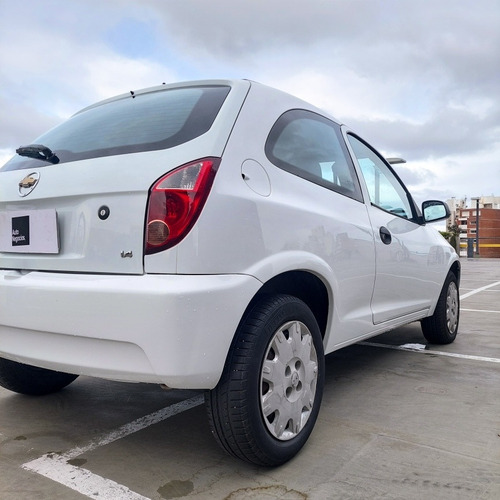 Imagen 3 de 16 de Chevrolet Celta 1.4 Full