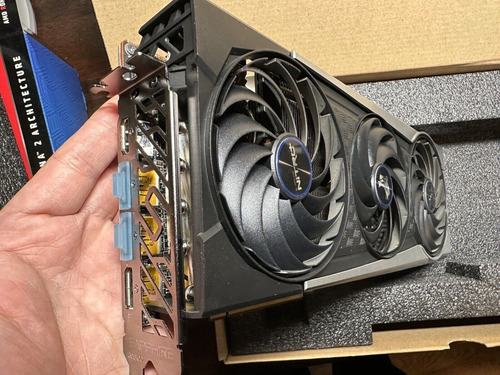 Imagen 3 de 4 de Sapphire Nitro+ Amd Radeon Rx 6800 Xt 16gb Gddr6 Graphic Car