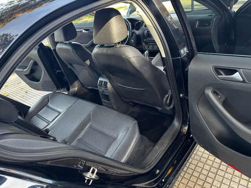 Volkswagen Vento 1.4 Highline 150cv At