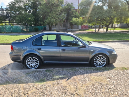 Volkswagen Bora 1.8 Highline T 180cv 2013