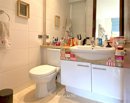 Exclusivo Departamento Dúplex En Venta / La Dehesa Central