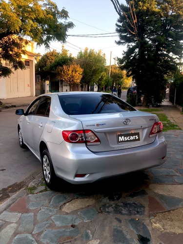 Imagen 4 de 10 de Toyota Corolla 2012 1.8 Xli
